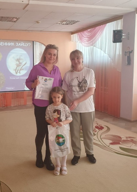 Победители конкурса — Формусатий Валдерия (3 место) с мамой Анастасией Юрьевной