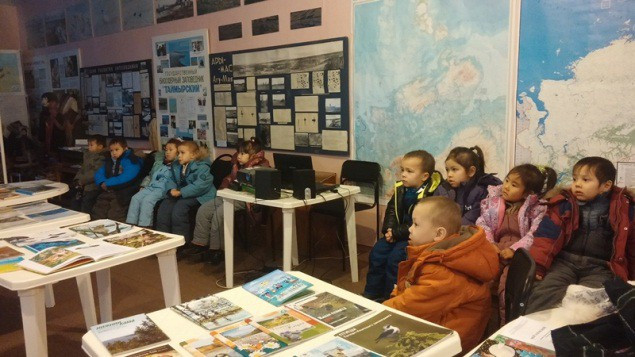 Детсадовцы открывают Красноярский край в музее природы и этнографии Заповедников Таймыра